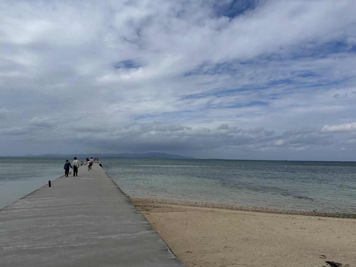 竹富島まるまビーチ前の桟橋