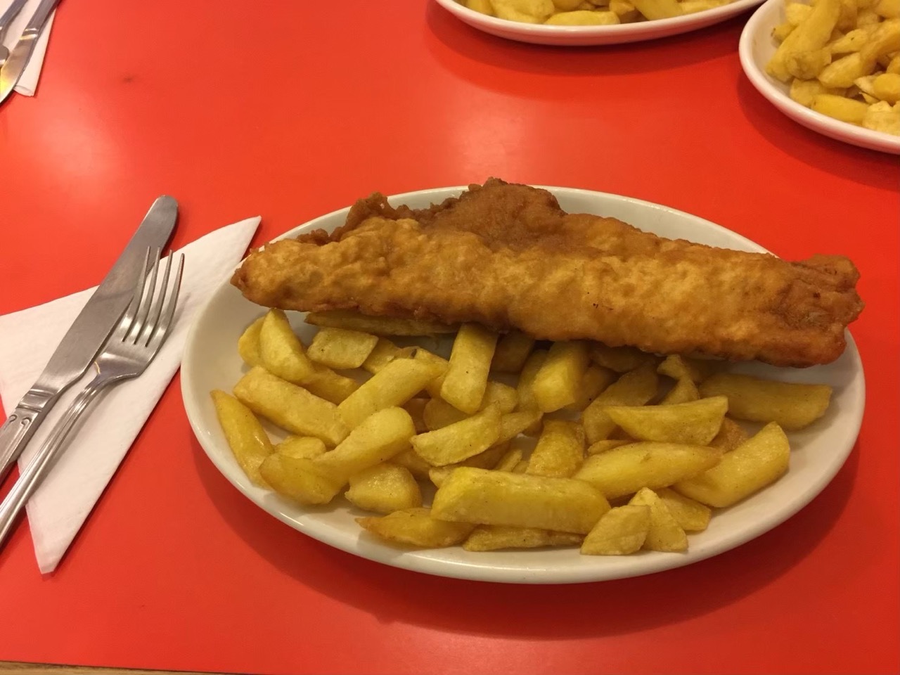 フィッシュ&チップス(揚げた白身魚とポテト)