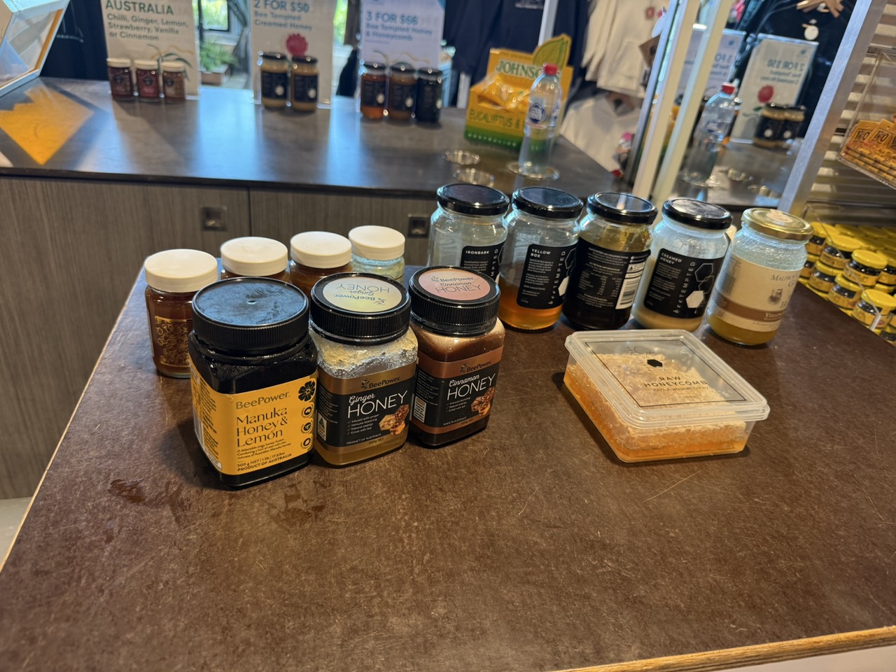 ルーラの蜂蜜・マヌカハニーお土産屋