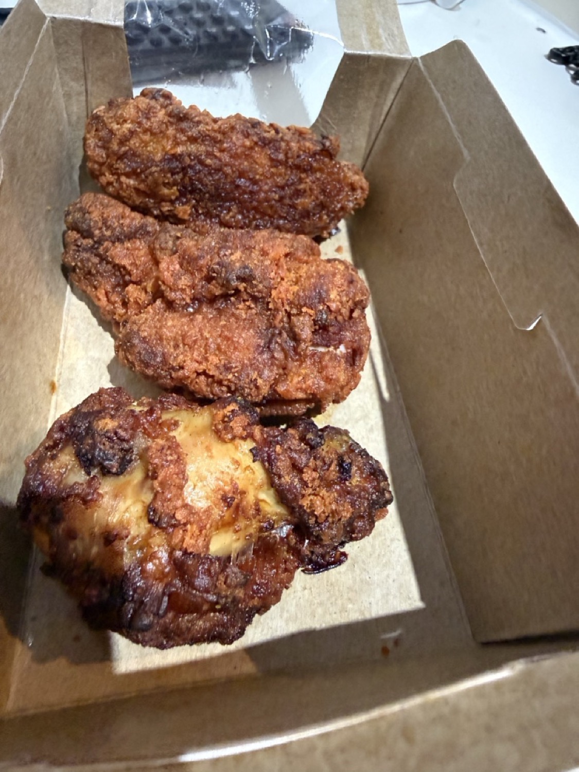 スーパーで購入したフライドチキン3個セット