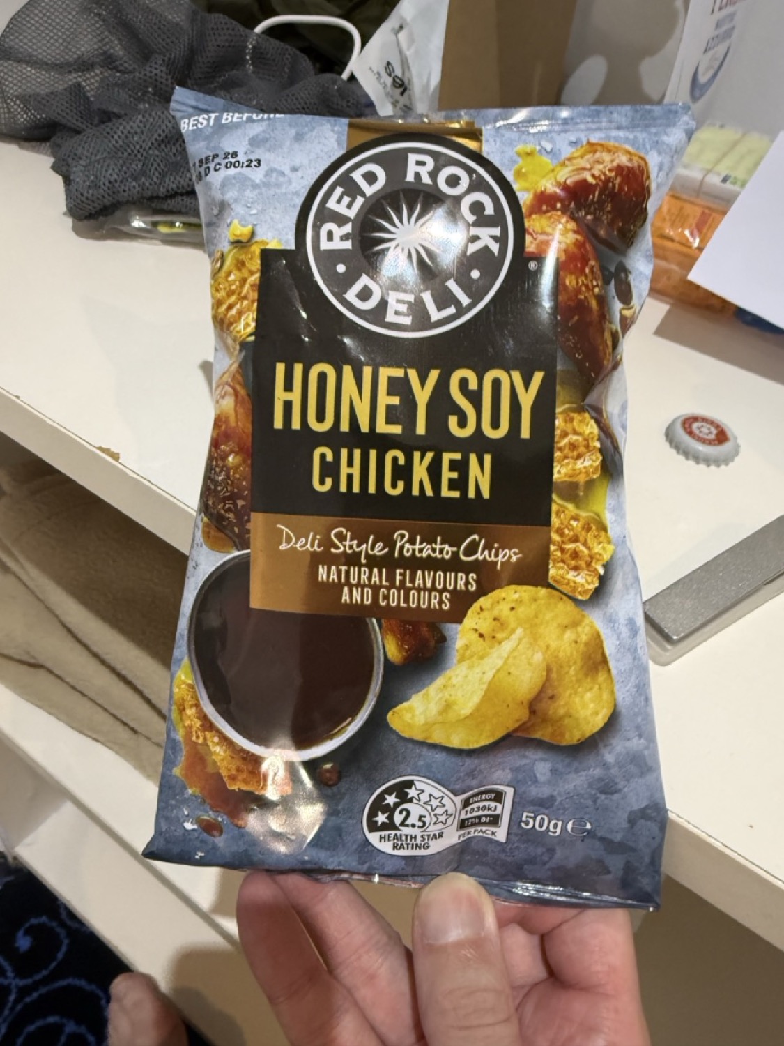 Red Rock Deli「HONEY SOY CHICKEN」ポテトチップス